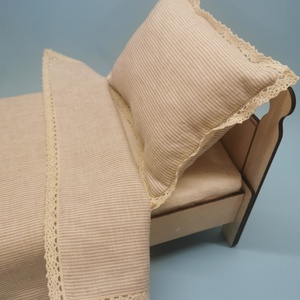 Csipkés, beige csíkos lenvászon ágynemű garnitúra babaágyba 1:6 - játék & sport - baba & babaház - játékbaba, babakellék - Meska.hu