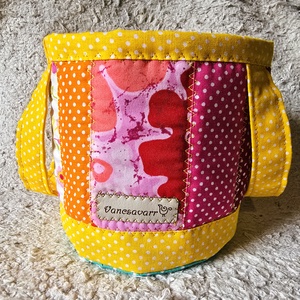Henger alakú textil tároló fülekkel, Táska & Tok, Bevásárlás & Shopper táska, Shopper, textiltáska, szatyor, Patchwork, foltvarrás, MESKA