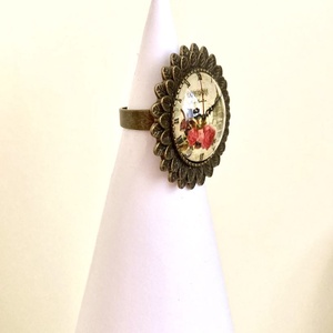 Nagy gyűrű, retro stílusban - London design, rózsával  - ékszer - gyűrű - üveglencsés gyűrű - Meska.hu