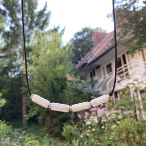 Cukorka  középrövid fehér nyaklánc , Ékszer, Nyaklánc, Gyöngyös nyaklánc, Ékszerkészítés, MESKA