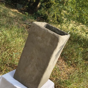 Szögletes betonkaspó - otthon & életmód - virágdekoráció - virágtartó - kaspó - Meska.hu