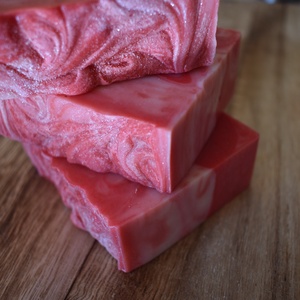 Shea vajas szappan eper illattal 130g -  - Meska.hu