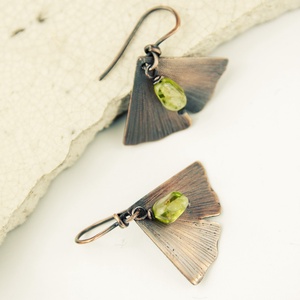 Ginkgo - vörösréz fülbevaló peridottal -  - Meska.hu