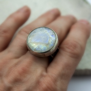 Telihold - ezüst gyűrű holdkővel - ékszer - gyűrű - statement gyűrű - Meska.hu