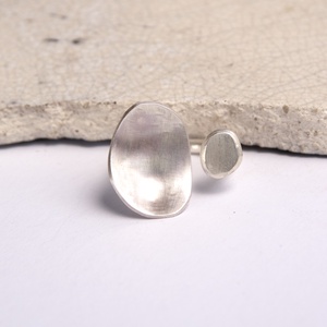 Békaliliom - ezüst gyűrű - ékszer - gyűrű - figurális gyűrű - Meska.hu