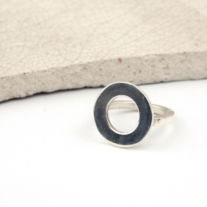 O - ezüst gyűrű - ékszer - gyűrű - figurális gyűrű - Meska.hu