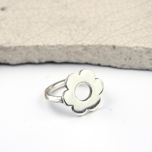 Flóra - ezüst gyűrű - ékszer - gyűrű - figurális gyűrű - Meska.hu