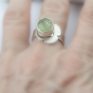 Breeze - ezüst gyűrű prehnittel - ékszer - gyűrű - statement gyűrű - Meska.hu