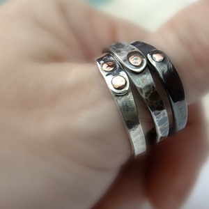 Holtpont - ezüst gyűrű réz szegeccsel - ékszer - gyűrű - kerek gyűrű - Meska.hu