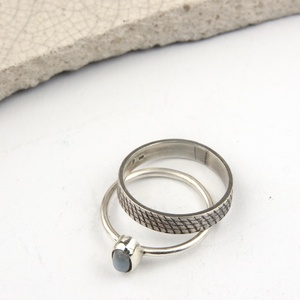 Idősík - ezüst gyűrű holdkővel - ékszer - gyűrű - vékony gyűrű - Meska.hu