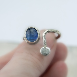 Miró - ezüst gyűrű kianittal - ékszer - gyűrű - vékony gyűrű - Meska.hu