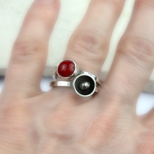 Pipacs - ezüst gyűrű korallal - Meska.hu