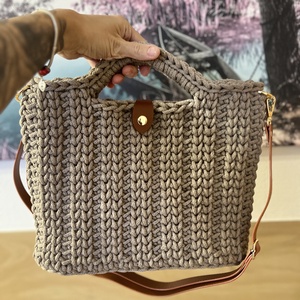 Horgolt kézi- és oldaltáska - táska & tok - kézitáska & válltáska - vállon átvethető táska - Meska.hu