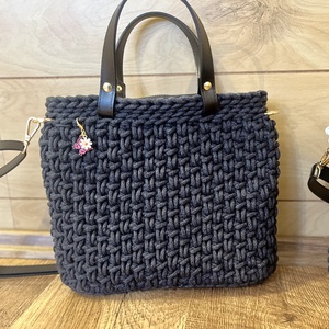 Horgolt kézi- és oldaltáska - táska & tok - kézitáska & válltáska - vállon átvethető táska - Meska.hu