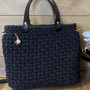 Horgolt kézi- és oldaltáska - táska & tok - kézitáska & válltáska - vállon átvethető táska - Meska.hu