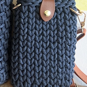 Horgolt � mobil tartó táska - táska & tok - kézitáska & válltáska - vállon átvethető táska - Meska.hu