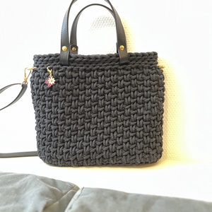 Horgolt kézi- és oldaltáska - táska & tok - kézitáska & válltáska - vállon átvethető táska - Meska.hu