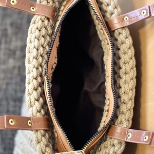 Horgolt válltáska cipzárral , béléssel  - táska & tok - kézitáska & válltáska - válltáska - Meska.hu