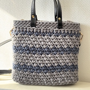 Horgolt kézi- és oldaltáska - táska & tok - kézitáska & válltáska - vállon átvethető táska - Meska.hu