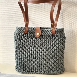 Horgolt válltáska - táska & tok - kézitáska & válltáska - vállon átvethető táska - Meska.hu