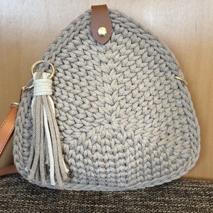 Horgolt háromszög táska , Táska & Tok, Kézitáska & válltáska, Vállon átvethető táska, Horgolás, MESKA