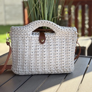 Horgolt kézi- és oldaltáska - táska & tok - kézitáska & válltáska - vállon átvethető táska - Meska.hu