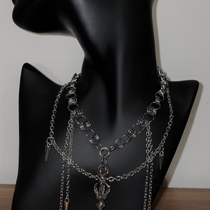�Saját készítésű rozsdamentes acél láncból készült nyaklánc szegecses díszítéssel - ékszer - nyaklánc - medál - Meska.hu