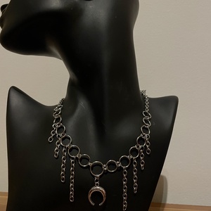 Ezüstszínű, láncos nyaklánc hold medállal � állítható, rozsdamentes acél, kézzel készült - ékszer - ékszerszett - Meska.hu