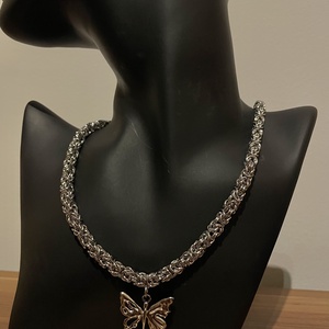 Egyedi, kézzel készült rozsdamentes acél nyaklánc pillangó medállal - ékszer - ékszerszett - Meska.hu