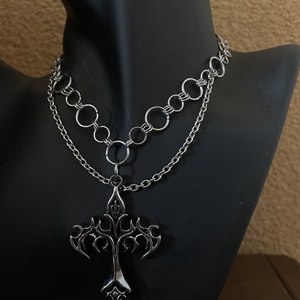Joker nyaklánc kereszttel � Rozsdamentes acél, állítható (29�38 cm) - ékszer - ékszerszett - Meska.hu