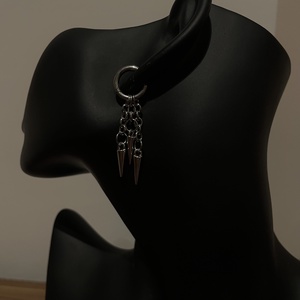 Saját készítésű nyaklánc és fülbevaló szett � Rozsdamentes acél, szegecses díszítéssel - ékszer - ékszerszett - Meska.hu