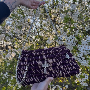 Egyedi, kézzel horgolt táska prémium minőségű pólófonalból - táska & tok - kézitáska & válltáska - válltáska - Meska.hu