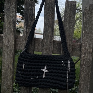 Egyedi, kézzel készült fekete fonott táska - Meska.hu