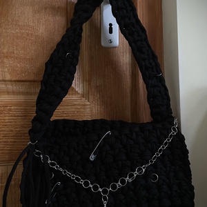 Fekete, saját készítésű, kézzel horgolt egyedi kézitáska � - táska & tok - kézitáska & válltáska - kézitáska - Meska.hu