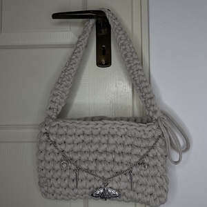 Kézzel készült, masszív horgolt táska � szürke - Meska.hu