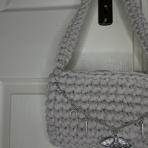 Kézzel készült, masszív horgolt táska � szürke - táska & tok - kézitáska & válltáska - alkalmi táska - Meska.hu