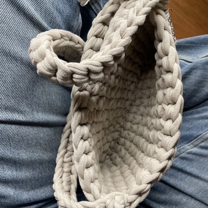 Kézzel készült, masszív horgolt táska � szürke - táska & tok - kézitáska & válltáska - alkalmi táska - Meska.hu