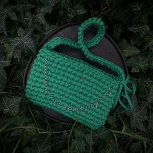 Kézzel készült, karakteres zöld táska  - Meska.hu