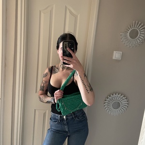 Kézzel készült, karakteres zöld táska  - táska & tok - kézitáska & válltáska - kézitáska - Meska.hu