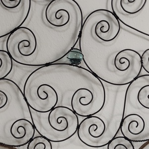 Fém drótos fali dísz - otthon & életmód - dekoráció - fali és függő dekoráció - falra akasztható dekor - Meska.hu