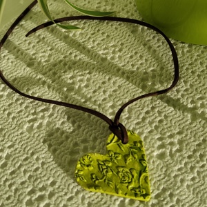 Nyaklánc olivazöld medállal , Ékszer, Nyaklánc, Medálos nyaklánc, , MESKA