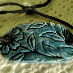 Karkötő kék nyomott ovális medállal  - ékszer - karkötő - karkötő medállal - Meska.hu