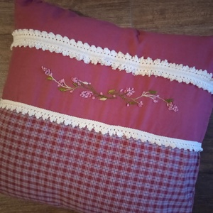 Romantikus bordó mintás díszpárna huzat kézi hímzéssel - otthon & életmód - lakástextil - párna & párnahuzat - díszpárnahuzat - Meska.hu