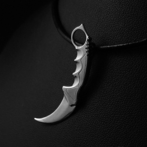 Karambit medál ezüstből - ékszer - nyaklánc - medál - Meska.hu