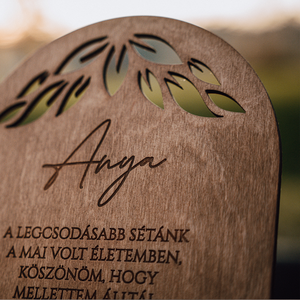 Ajándéktábla Anyáknak, Szülőköszöntő Tábla Anyaknak, Természetes fa, Gravírozott Köszöntőtábla - esküvő - emlék & ajándék - szülőköszöntő ajándék - Meska.hu