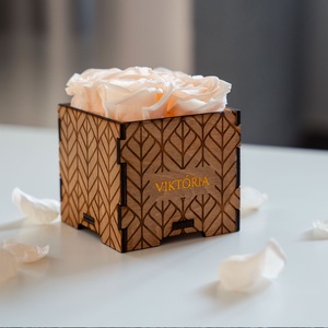 Örök Rózsa, gravírozott fa dobozban, Egyedi Névre szóló ajándék,  - otthon & életmód - dekoráció - virágdísz és tartó - csokor & virágdísz - Meska.hu