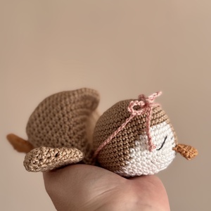 Adél, a kis pingvin nyunyó - baba - mama - baba játékok - szundikendő, alvóka - Meska.hu