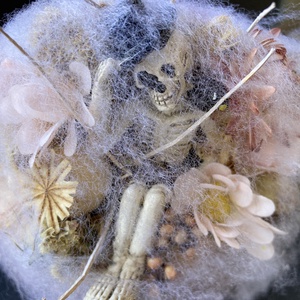 Csontvázas pókhálós halloweeni bronzi kerekecske tököcske avagy kerámia töltött tök tartós asztaldísz  - otthon & életmód - dekoráció - asztal és polc dekoráció - asztaldísz - Meska.hu