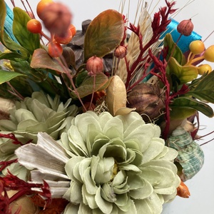 Meseföldjén - színpompás, tartós asztaldísz türkiz virágtálban, buja díszítéssel  - otthon & életmód - dekoráció - asztal és polc dekoráció - asztaldísz - Meska.hu