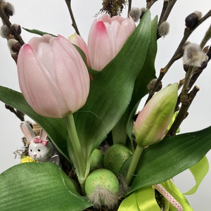 Pinka Tulipánka -  mohaágyon nyugvó, tartós virágdísz kerámia nyuszi figurával, fürjtojásokkal (S-09) - otthon & életmód - dekoráció - virágdísz és tartó - csokor & virágdísz - Meska.hu